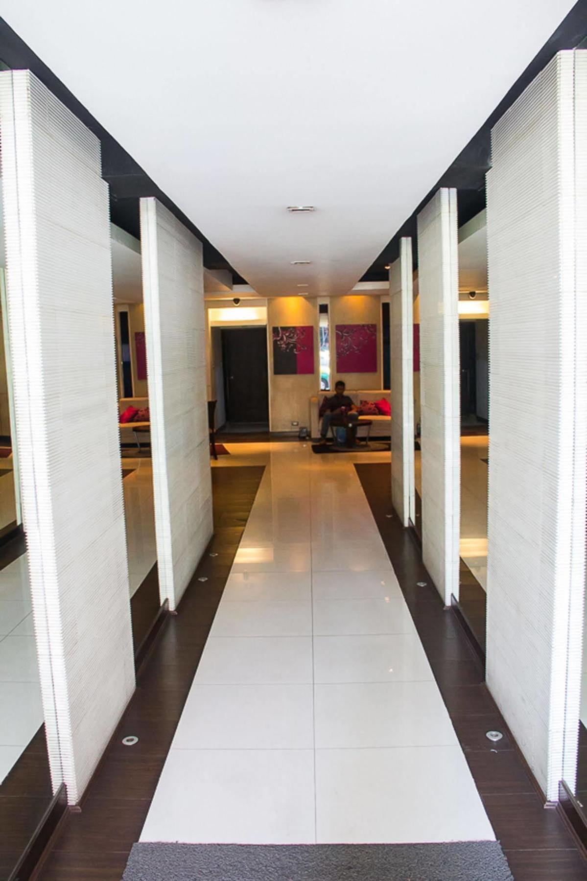Grand Inn Hotel Bangkok Luaran gambar